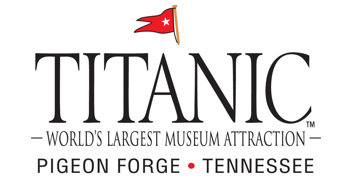Titanic Museum wedding in Pigeon Forge